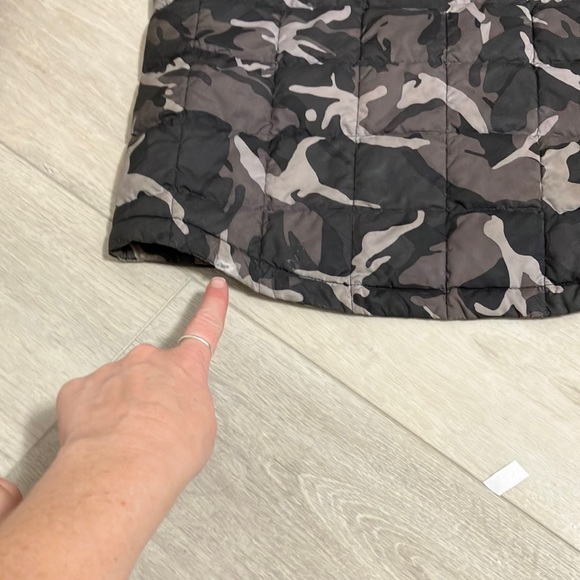 North Face boys medium / 10/12 years, padded winter jacket. - Picture 5 of 7